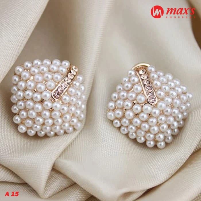 Earrings A15